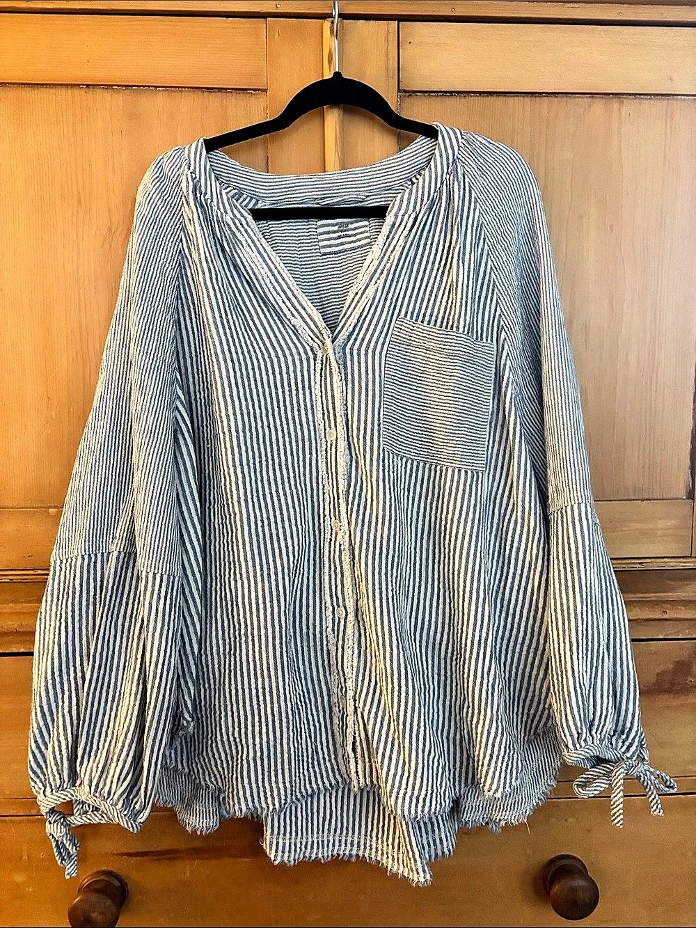 Aerie Striped Blouse in Blue & White Size S